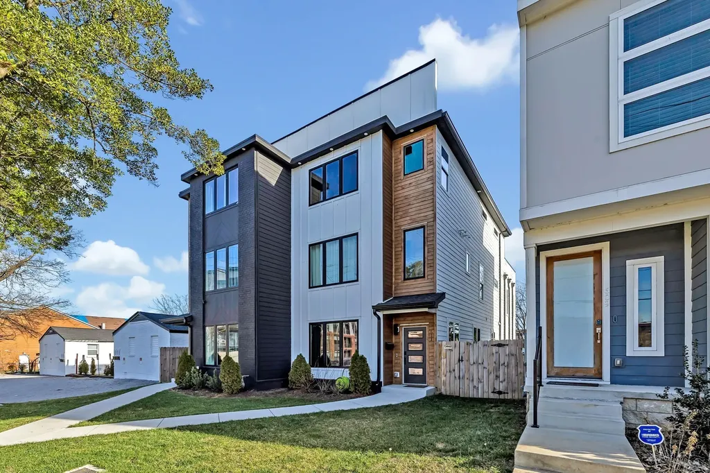 611 21st Ave, N Nashville TN 37203