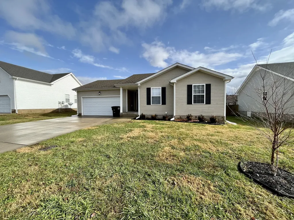 3643 Cindy Jo Dr, S Clarksville TN 37040