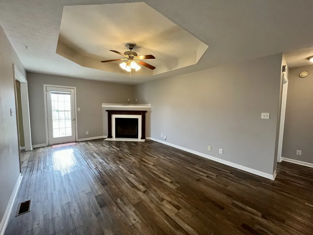 3643 Cindy Jo Dr, S Clarksville TN 37040