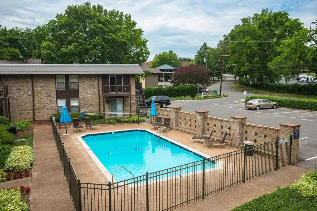 3901 Whitland Avenue Nashville TN 37205