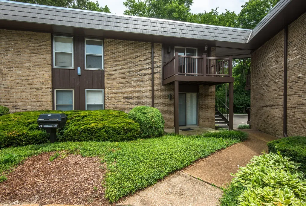 3901 Whitland Avenue Nashville TN 37205