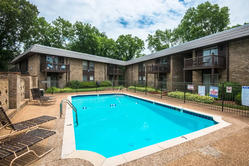 3901 Whitland Avenue Nashville TN 37205