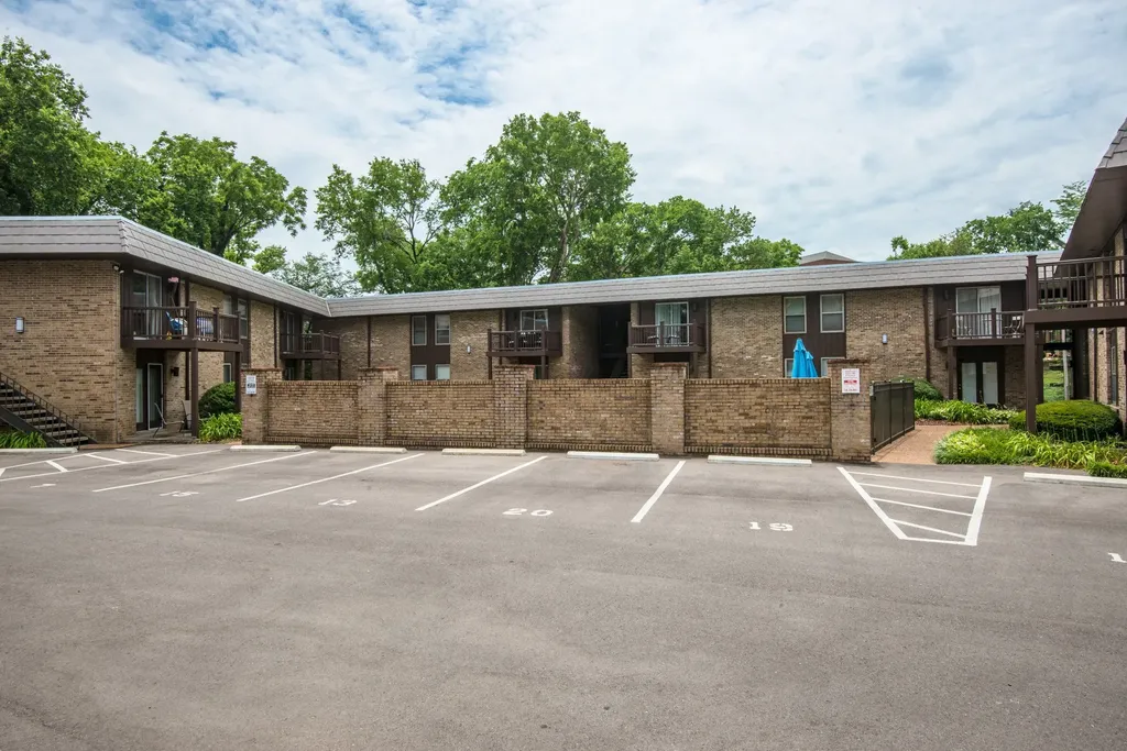 3901 Whitland Avenue Nashville TN 37205
