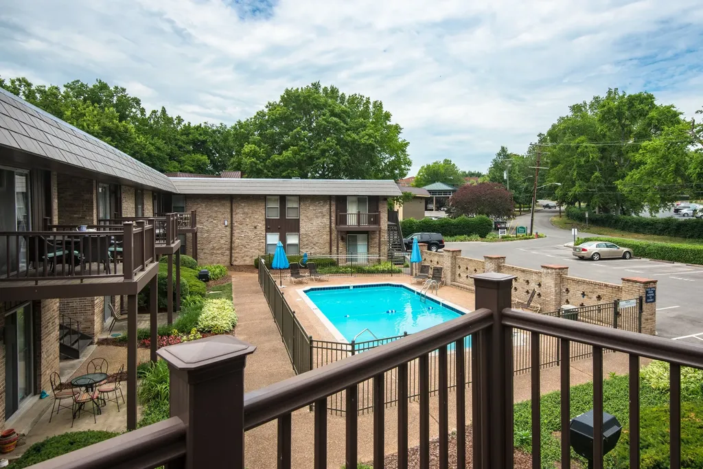 3901 Whitland Avenue Nashville TN 37205