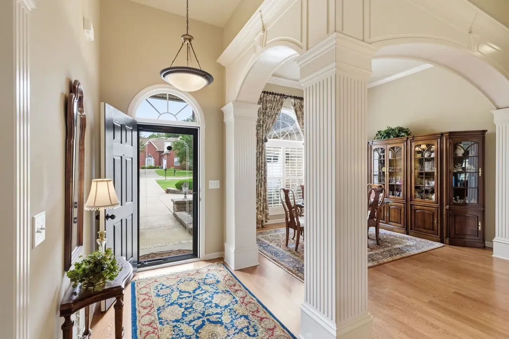 1097 Nealcrest Circle Spring Hill TN 37174