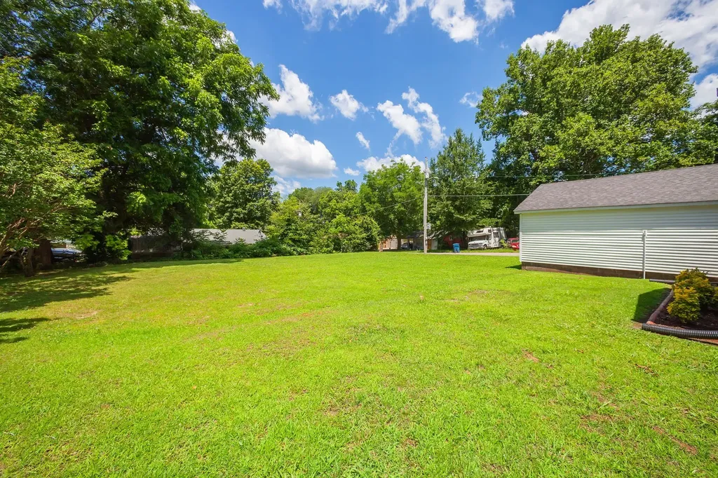 1026 S College Street Trenton TN 38382