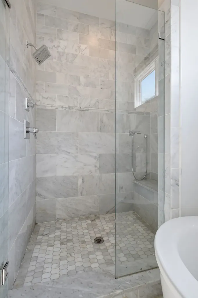 916B Gale Lane Nashville TN 37204