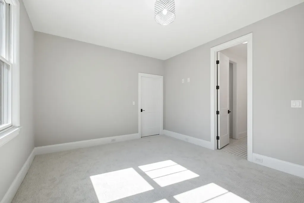 916B Gale Lane Nashville TN 37204