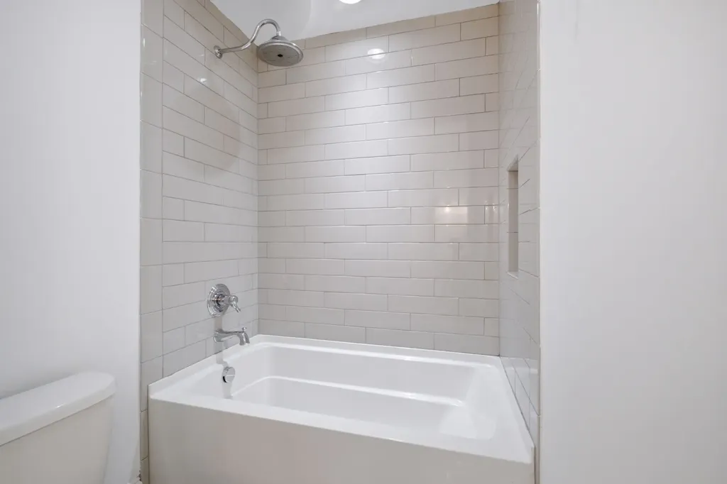 916B Gale Lane Nashville TN 37204