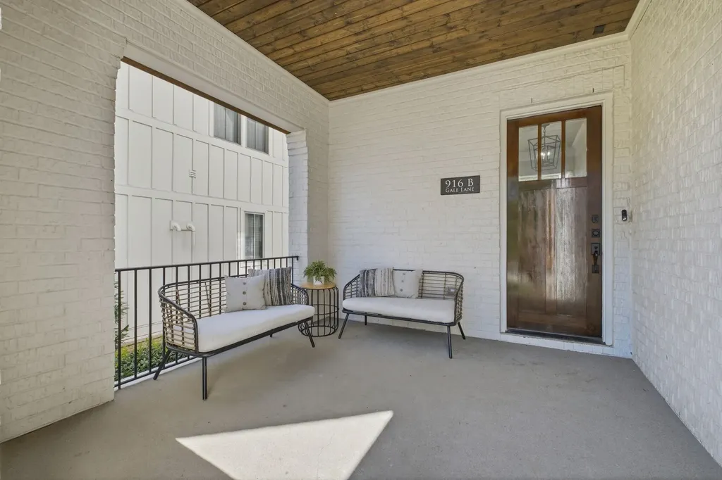916B Gale Lane Nashville TN 37204