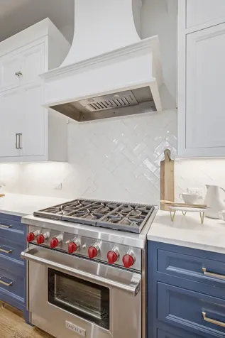 916B Gale Lane Nashville TN 37204