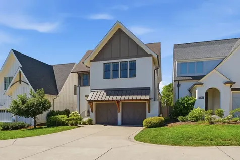 916B Gale Lane Nashville TN 37204