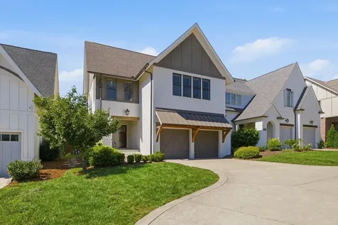 916B Gale Lane Nashville TN 37204