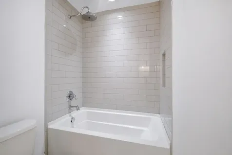 916B Gale Lane Nashville TN 37204