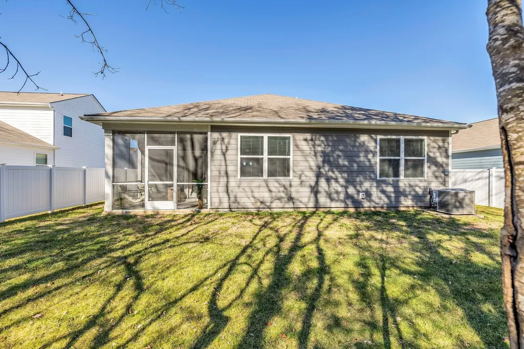 215 Addison Avenue Chapel Hill TN 37034