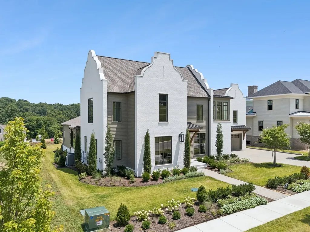 8725 Weller Lane College Grove TN 37046