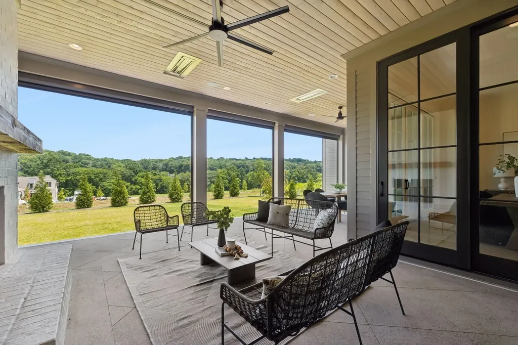 8725 Weller Lane College Grove TN 37046