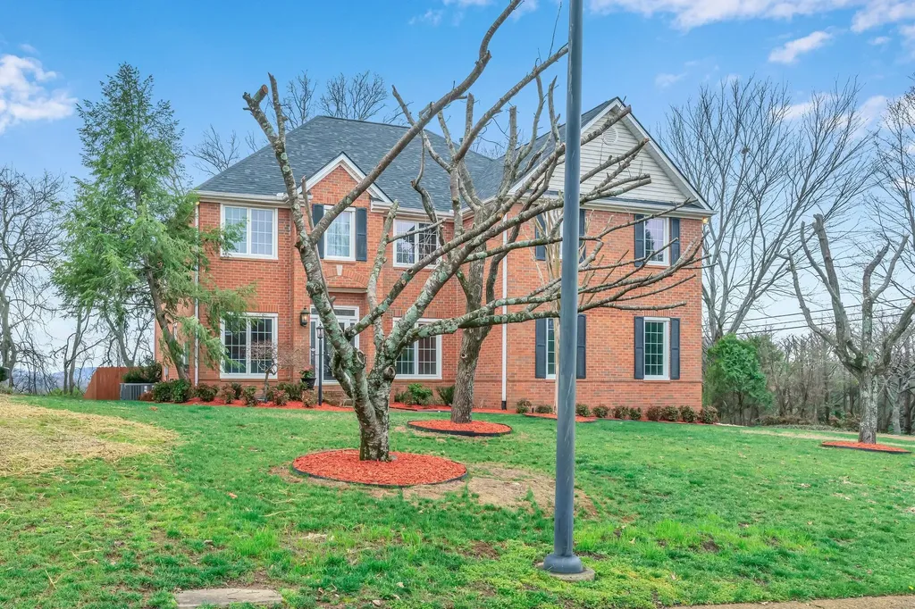 201 Dandridge Drive Franklin TN 37067