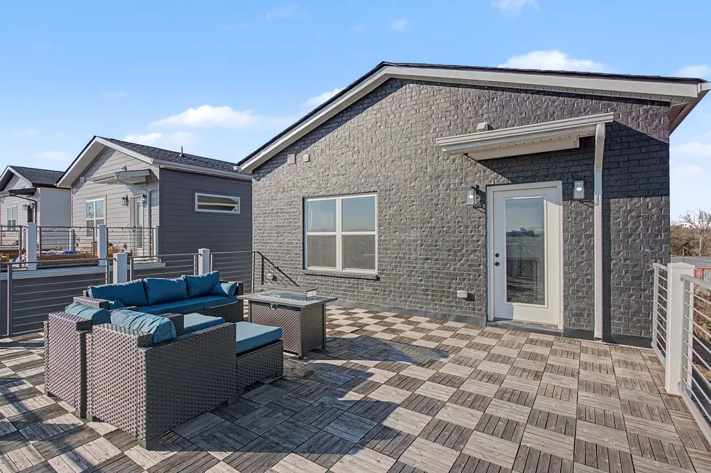1241 N Avondale Circle Nashville TN 37207