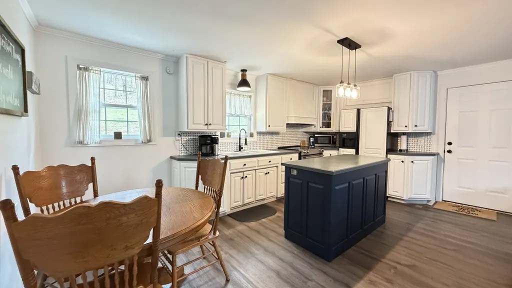313 Ben Myers Lane Gainesboro TN 38562