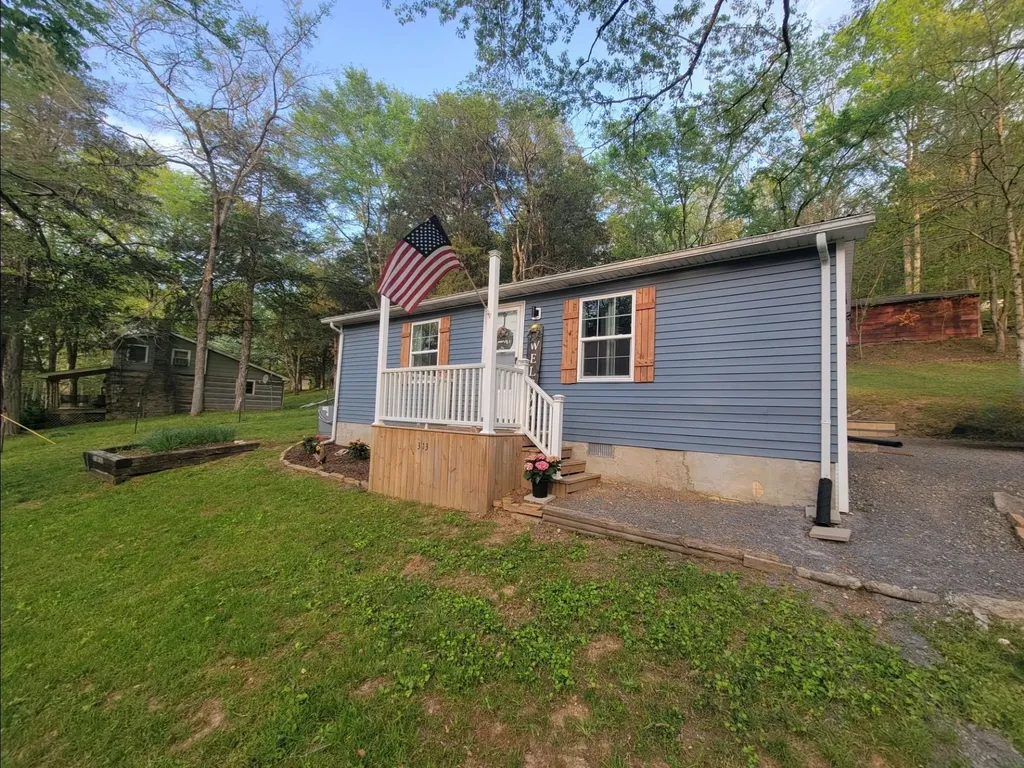 313 Ben Myers Lane Gainesboro TN 38562