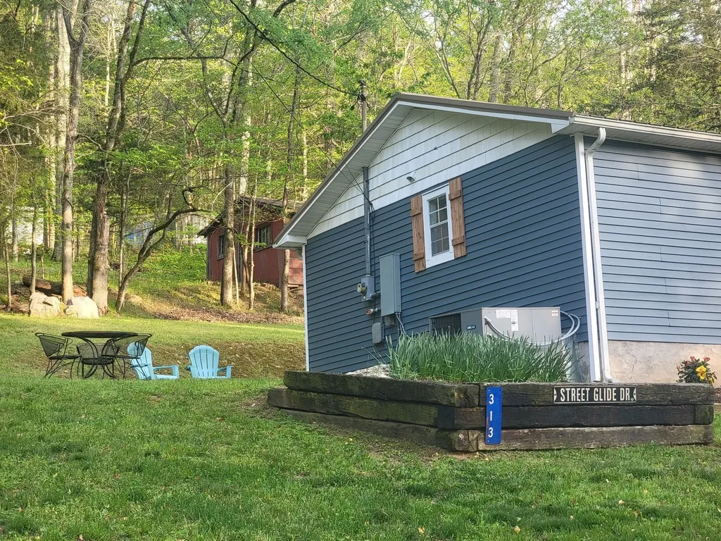 313 Ben Myers Lane Gainesboro TN 38562