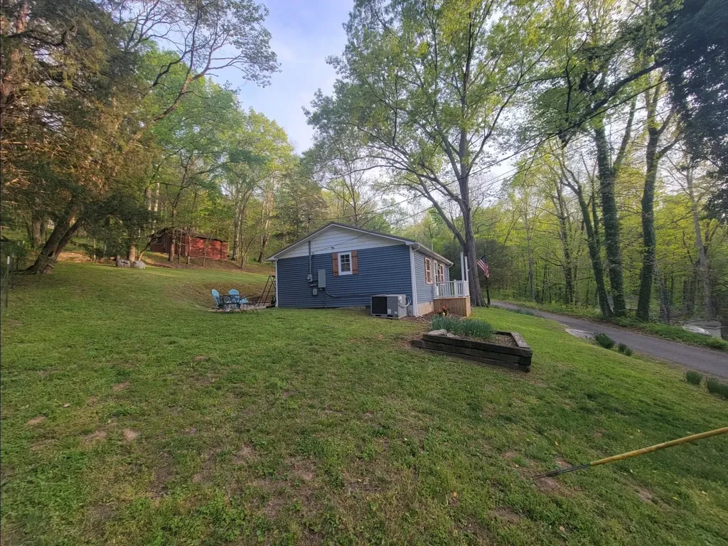 313 Ben Myers Lane Gainesboro TN 38562