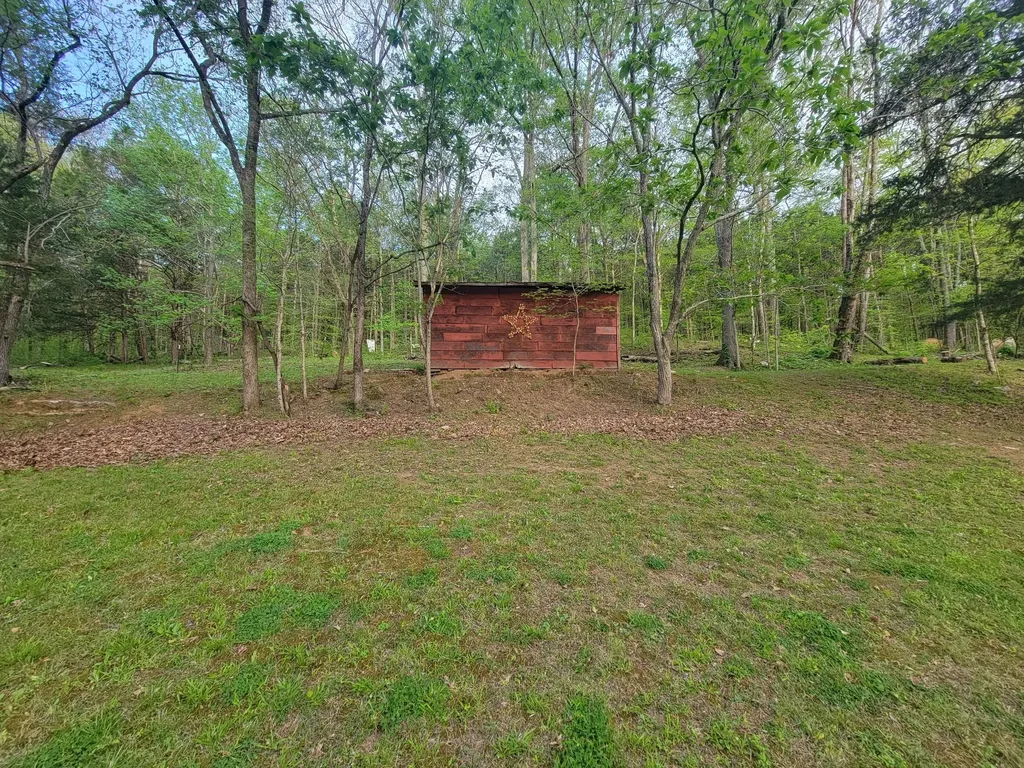 313 Ben Myers Lane Gainesboro TN 38562