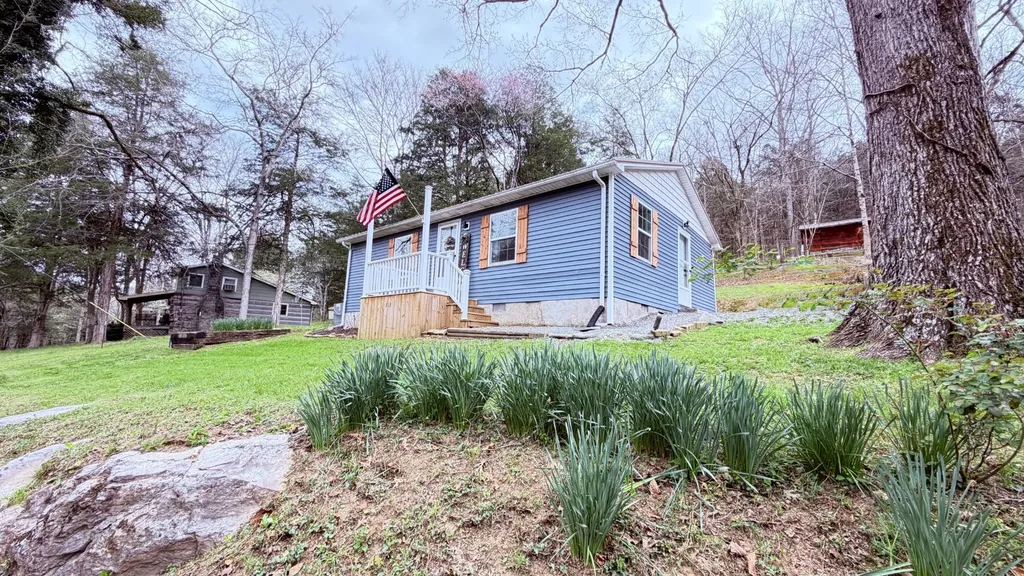313 Ben Myers Lane Gainesboro TN 38562
