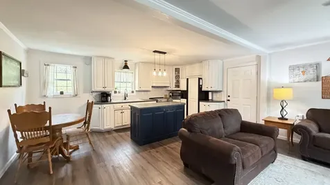 313 Ben Myers Lane Gainesboro TN 38562