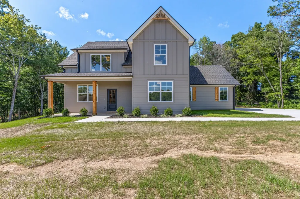 1001 Walnut Grove Road Dickson TN 37055