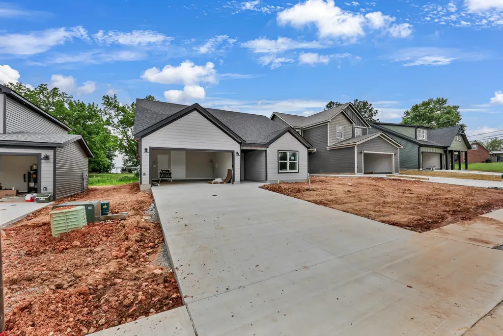2669 Brewster Drive Clarksville TN 37042