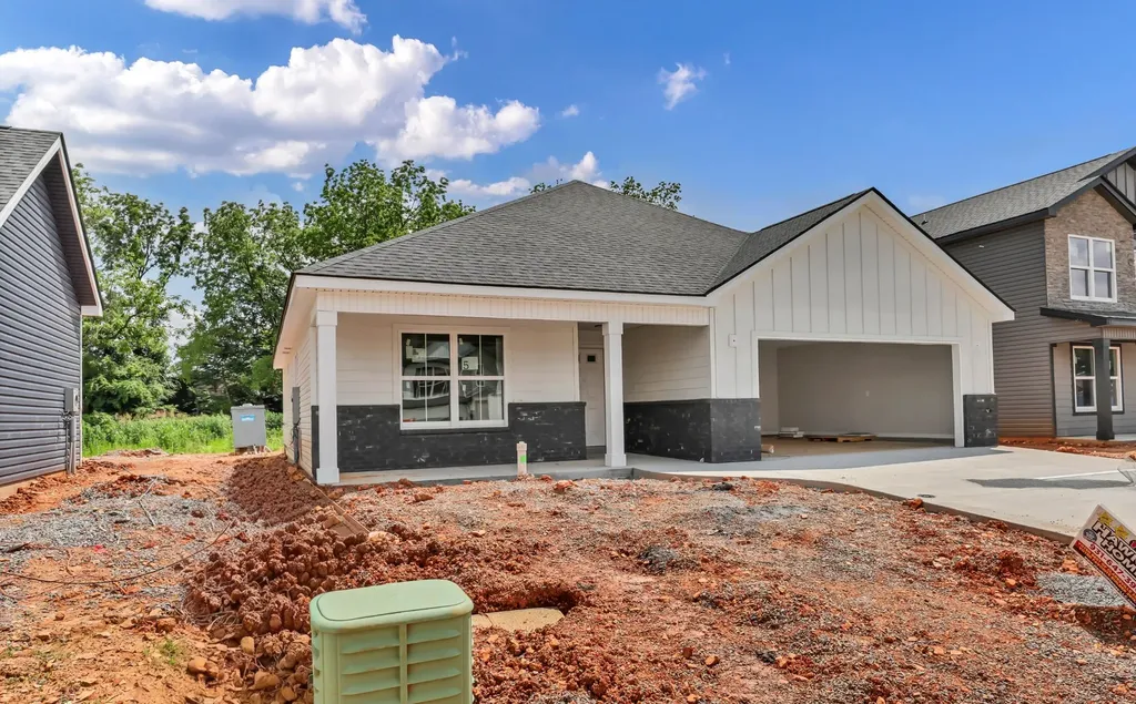 2677 Brewster Drive Clarksville TN 37042