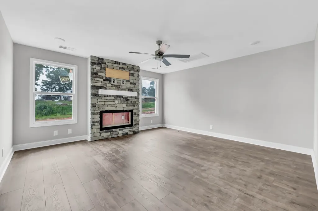 2673 Brewster Drive Clarksville TN 37042