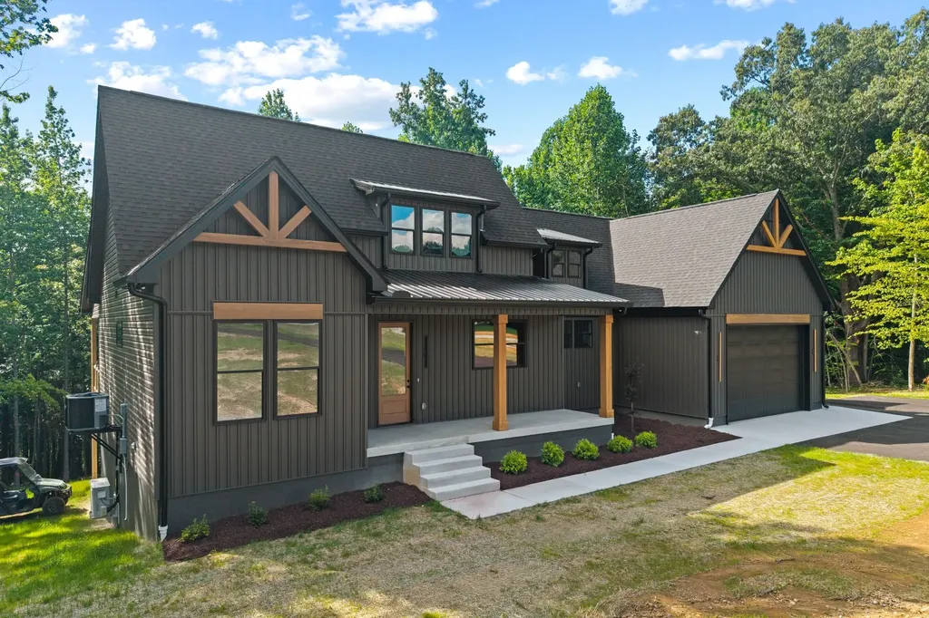 594 Overlook Circle Tullahoma TN 37388