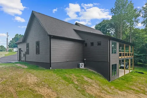 594 Overlook Circle Tullahoma TN 37388