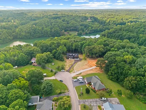 594 Overlook Circle Tullahoma TN 37388