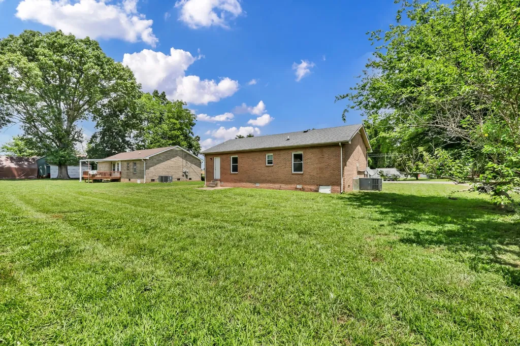 3434 Pembroke Road Clarksville TN 37042