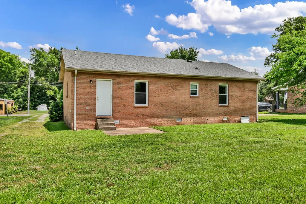 3434 Pembroke Road Clarksville TN 37042