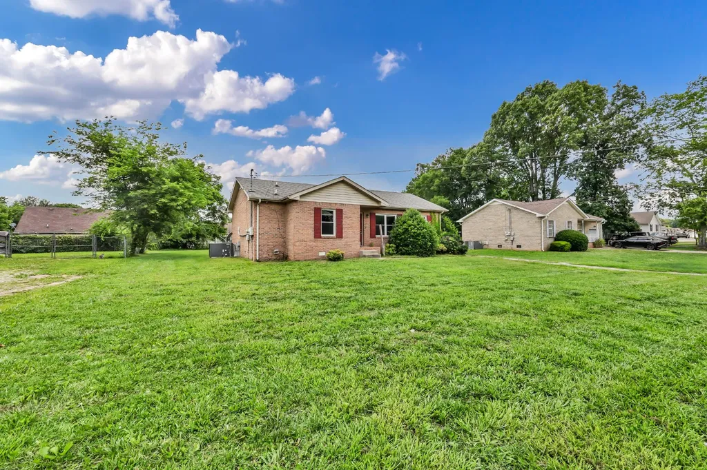 3434 Pembroke Road Clarksville TN 37042
