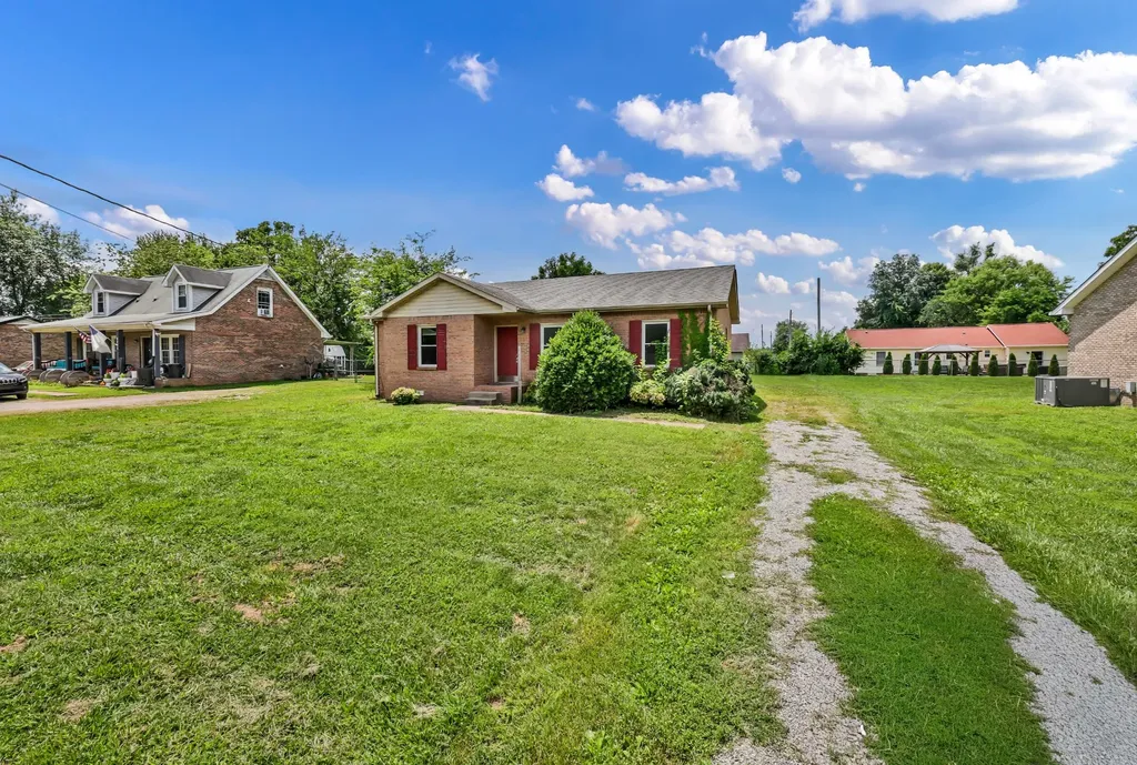 3434 Pembroke Road Clarksville TN 37042