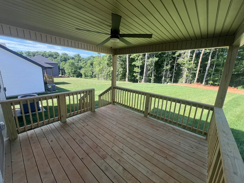 333 Cardinal Creek Clarksville TN 37040