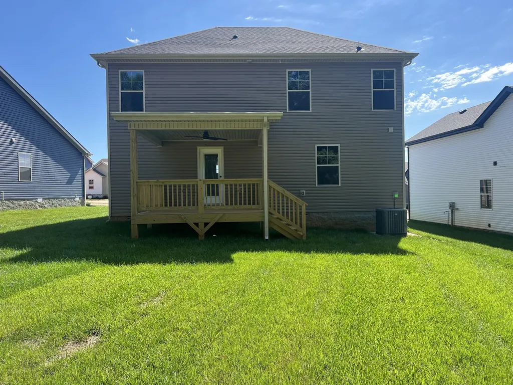333 Cardinal Creek Clarksville TN 37040