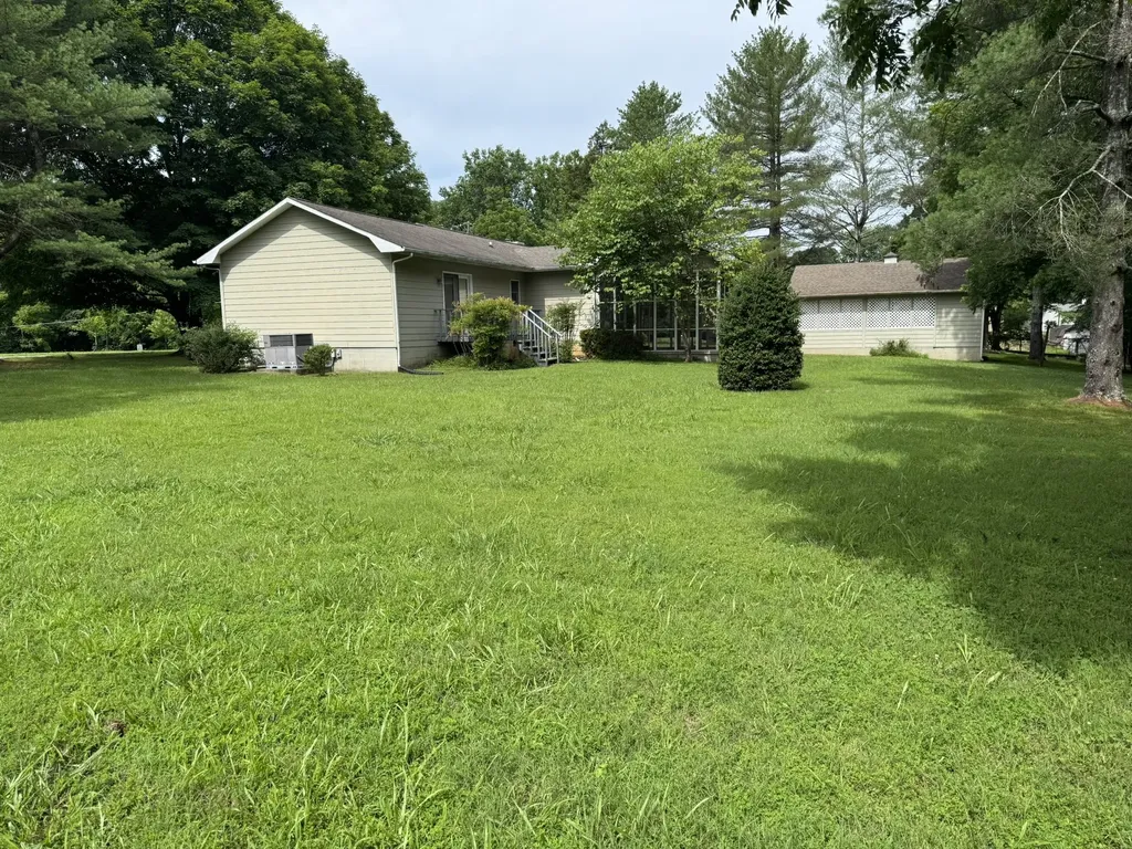 30 W Paradise Drive Winchester TN 37398