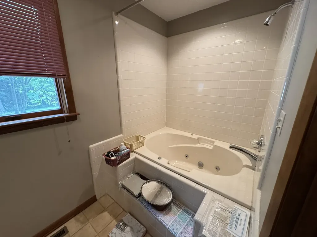 30 W Paradise Drive Winchester TN 37398