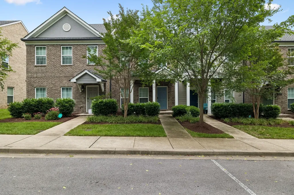 340C Lakeside Park Drive Hendersonville TN 37075