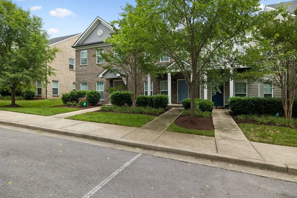 340C Lakeside Park Drive Hendersonville TN 37075