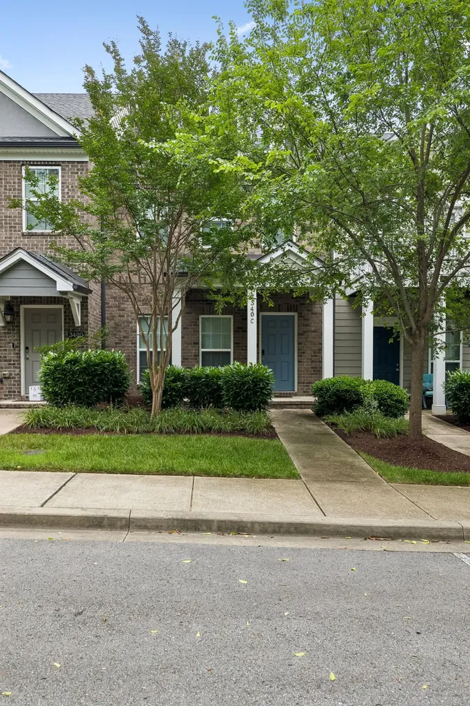 340C Lakeside Park Drive Hendersonville TN 37075