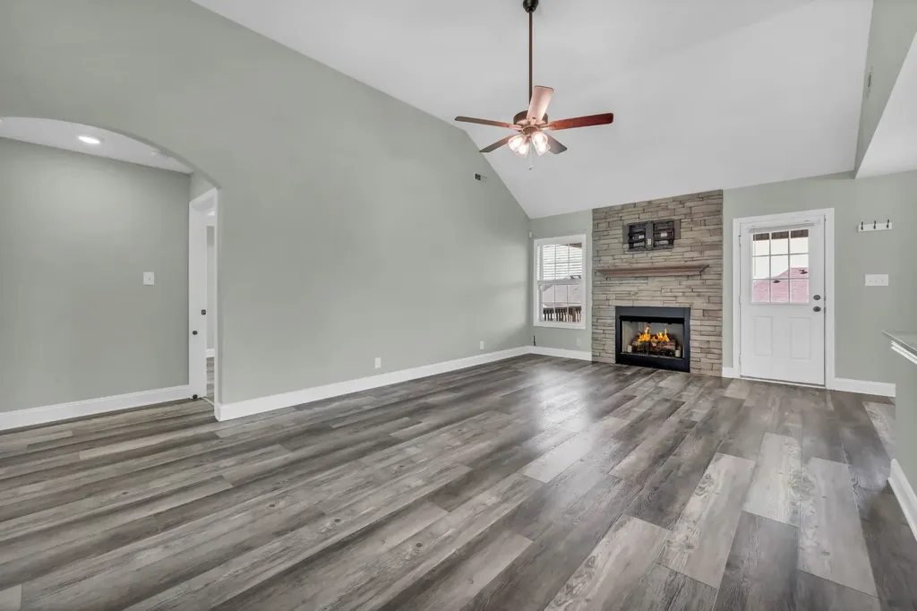 524 Cresthaven Lane Clarksville TN 37043