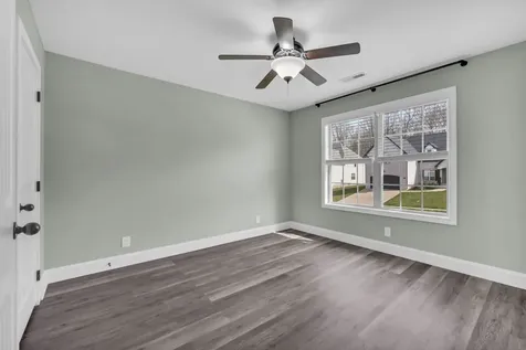 524 Cresthaven Lane Clarksville TN 37043
